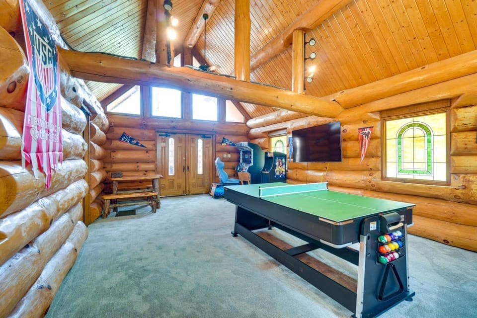 Private Hot Tub: Lovely Cabin in Gatlinburg! Cabin in Sevier County