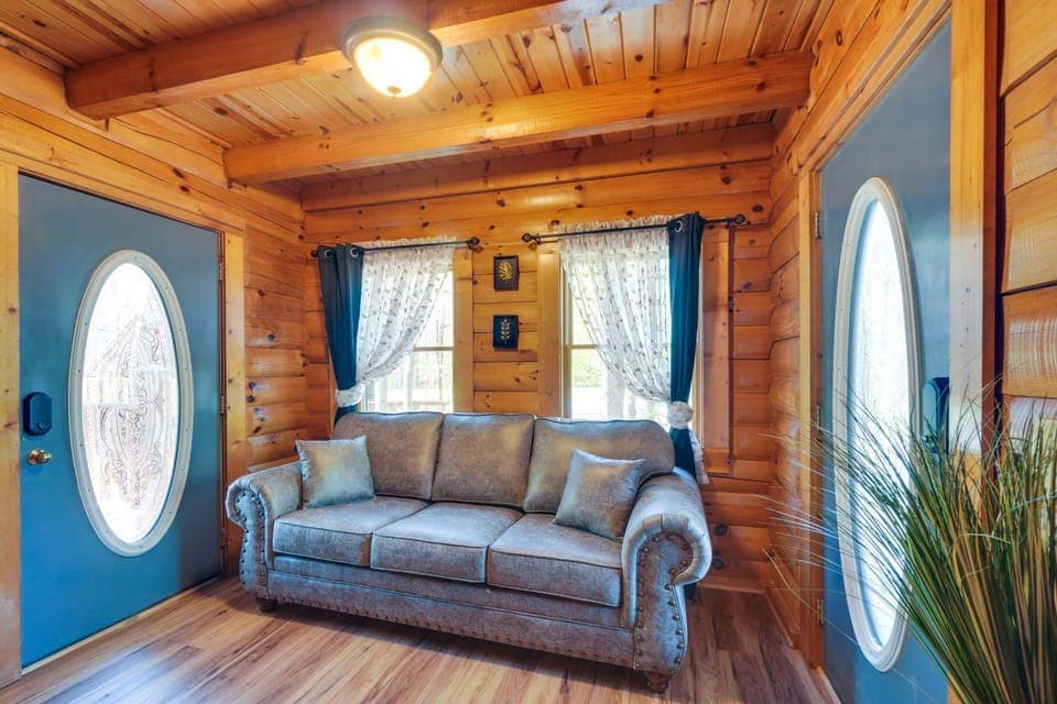 Private Hot Tub: Lovely Cabin in Gatlinburg! Cabin in Sevier County