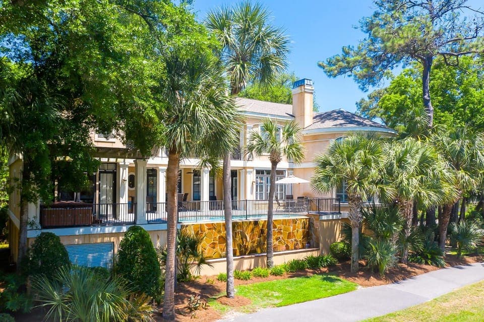 14 Dove Street House in North Forest Beach