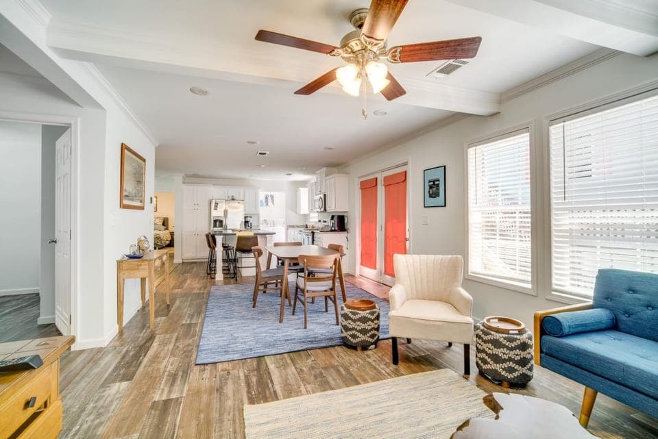 Charleston Home w/ Porch - 3 Mi to Folly Beach! House in James Island