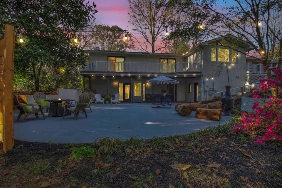 Cozy Retreat near Paris Mtn State Park Sleeps 12 House in South Carolina