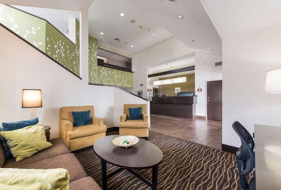 Studio 6 Suites – Knoxville, TN - Downtown Hotel in Knoxville