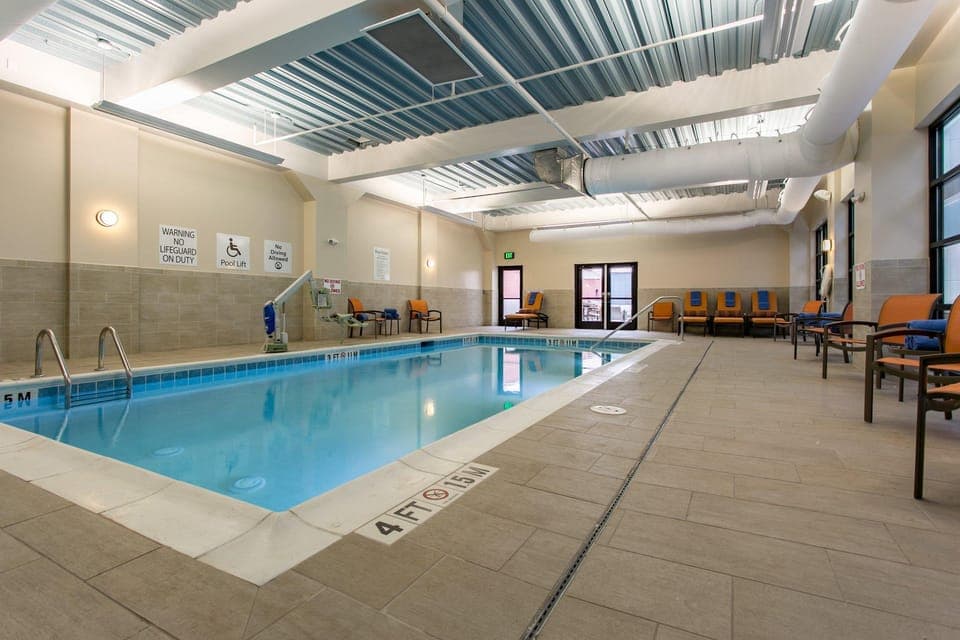 Swimming pool