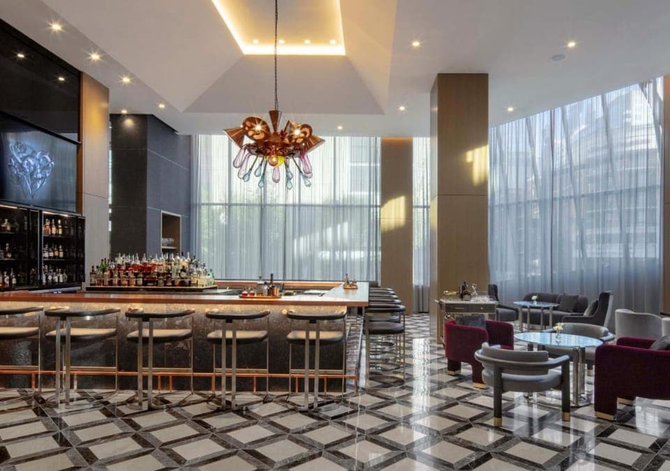 Bar/lounge