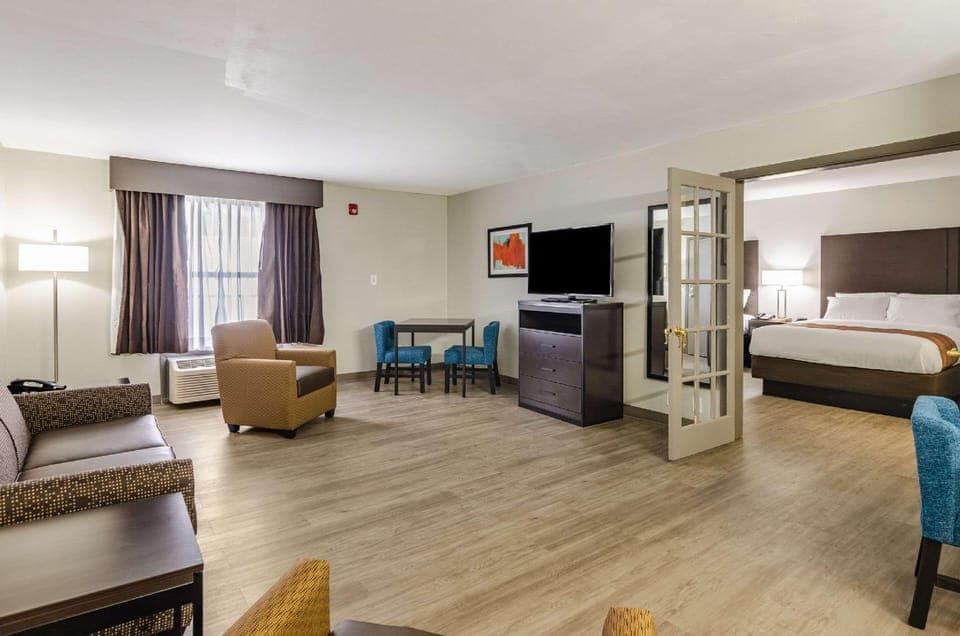 Suite room