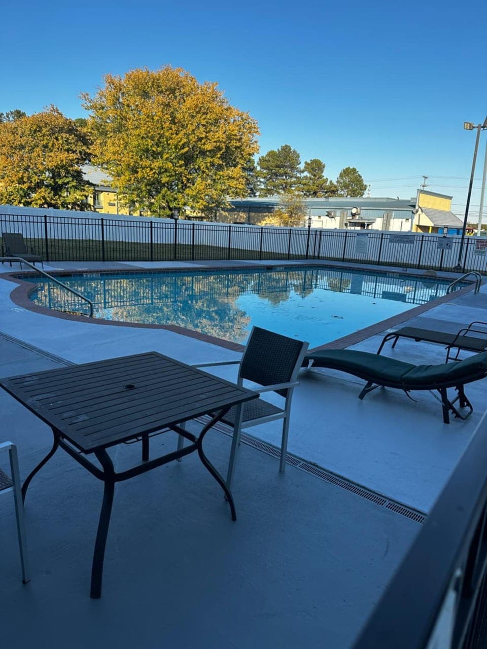 Swimming pool