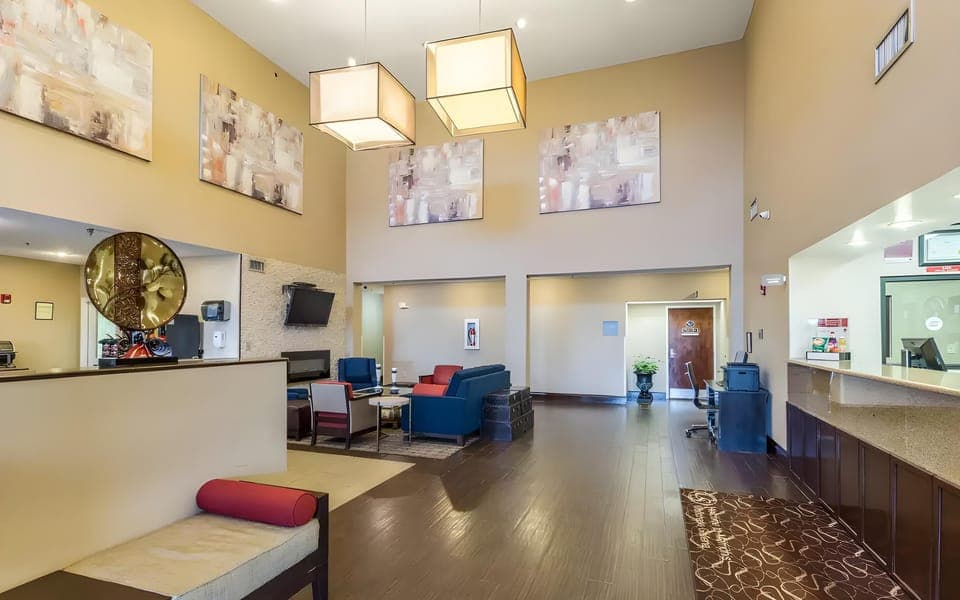 Comfort Suites Cordova Hotel in Bartlett