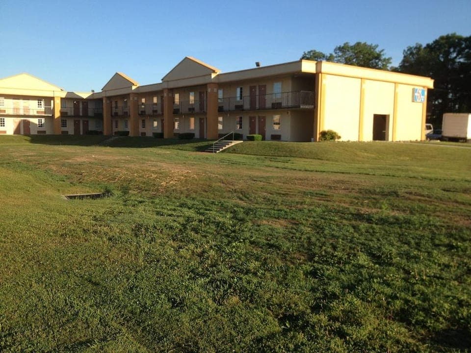 Executive Inn Hotel in Crossville