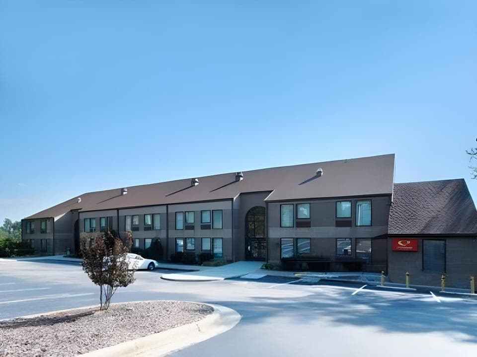 Days Inn & Conf Center by Wyndham Southern Pines Pinehurst Hotel in Southern Pines