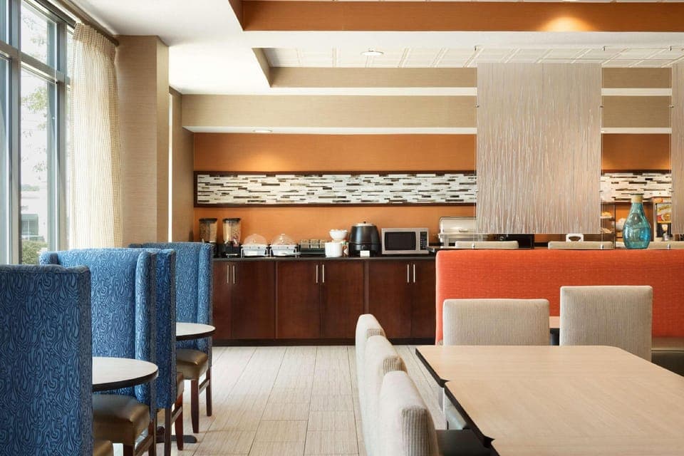 Townhome Inn & Suites by IHG Hotel in Bartlett