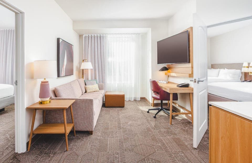 Suite room
