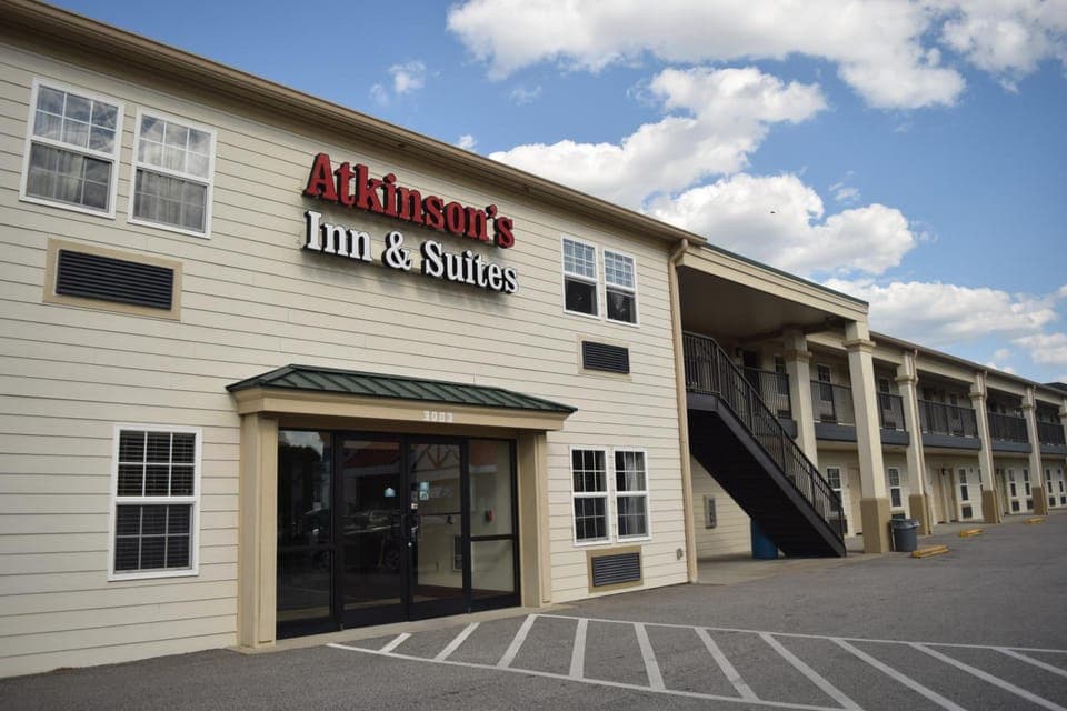 Atkinson Inn & Suites Motel in Lumberton