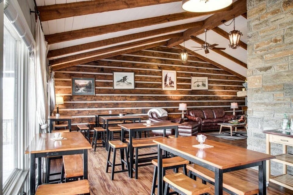 Cliff Dwellers Inn Inn in Blowing Rock