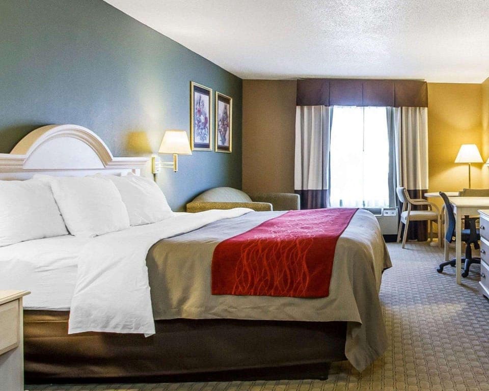 Suite room