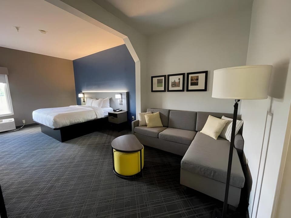 Guestroom