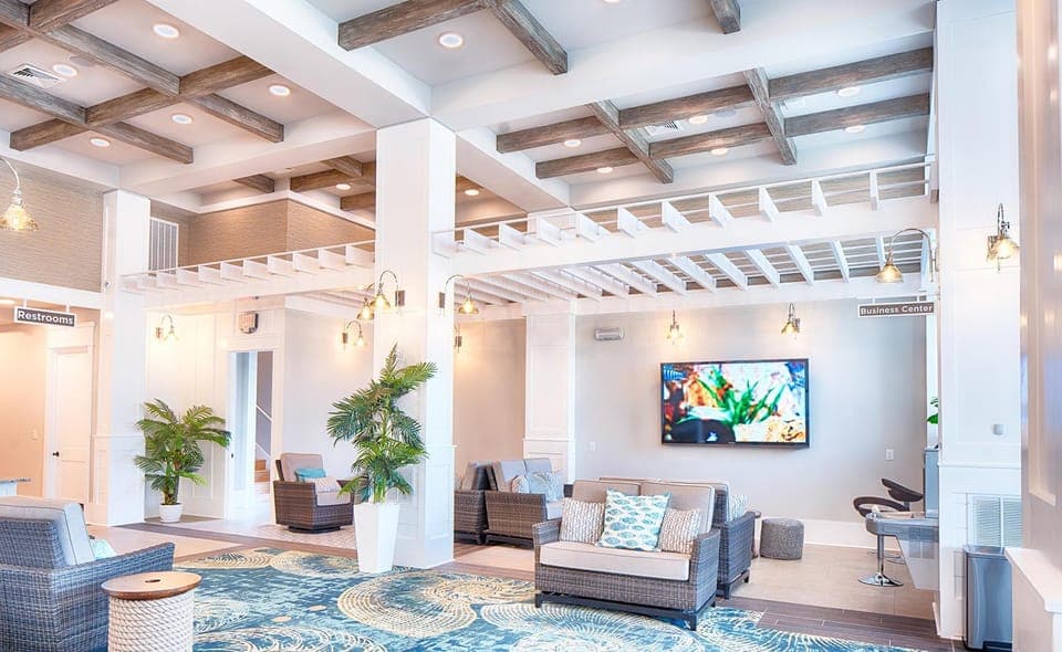 Shared lounge/TV area