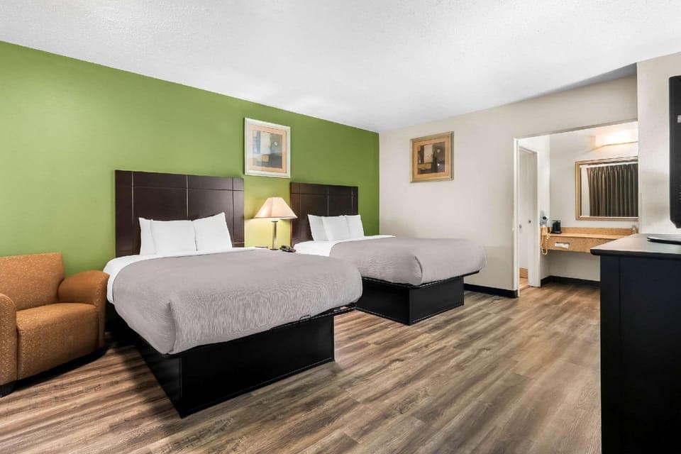 Guestroom