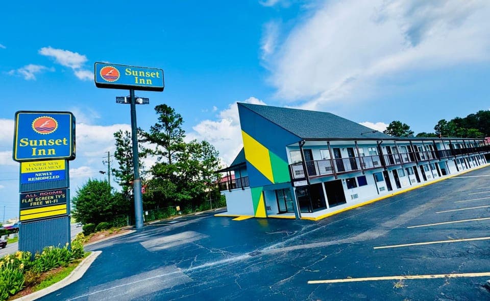 Sunset Inn - Augusta Hotel in Augusta