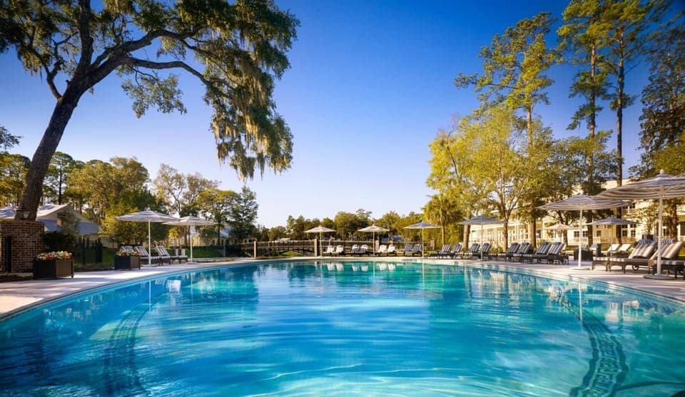 Swimming pool