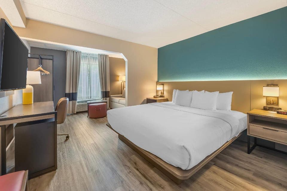 Suite room