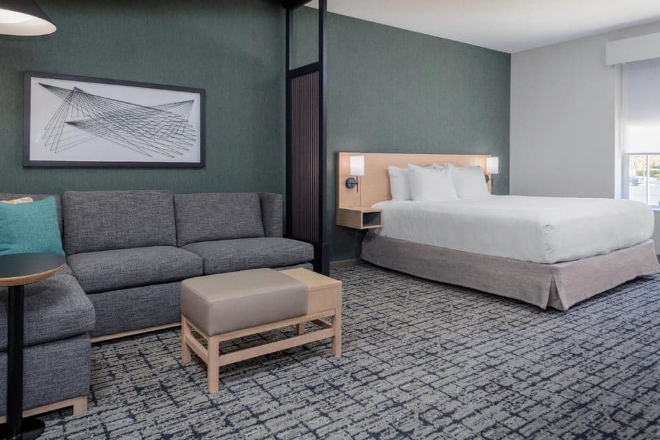 Guestroom