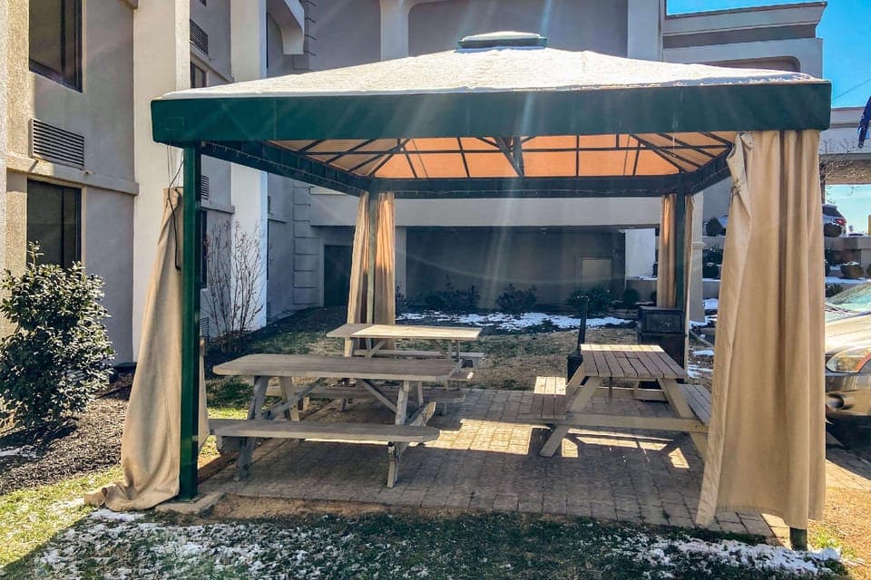 Smoking area