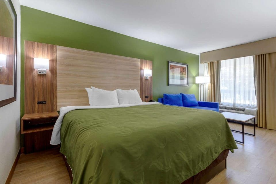 Amenity (Guest room)