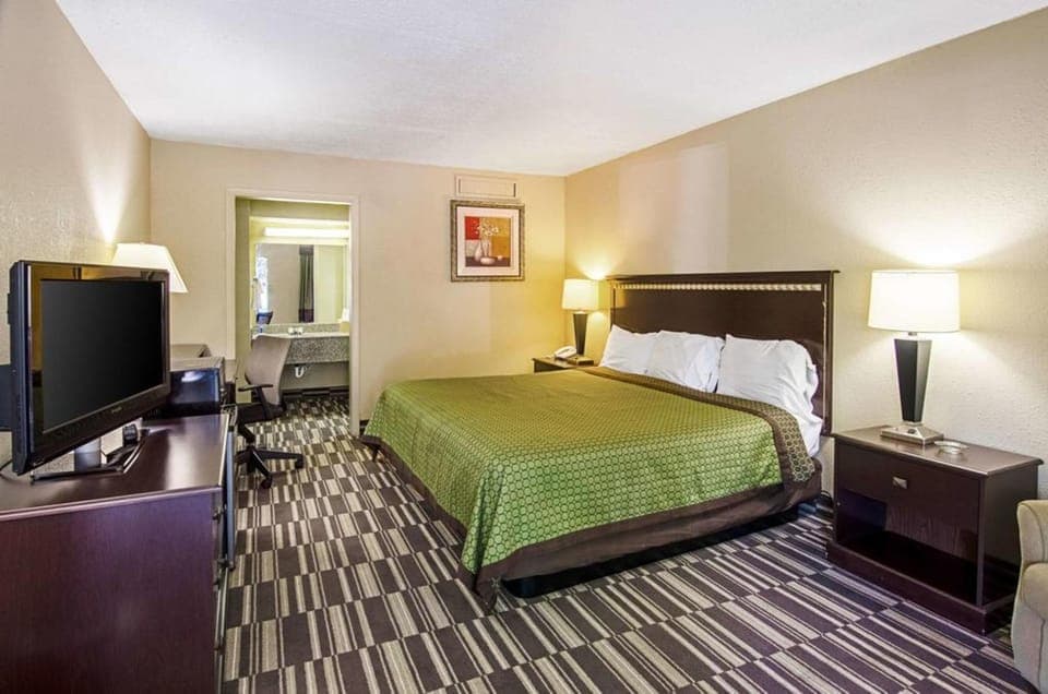Travel Inn Bristol Near State Street Hotel in Bristol