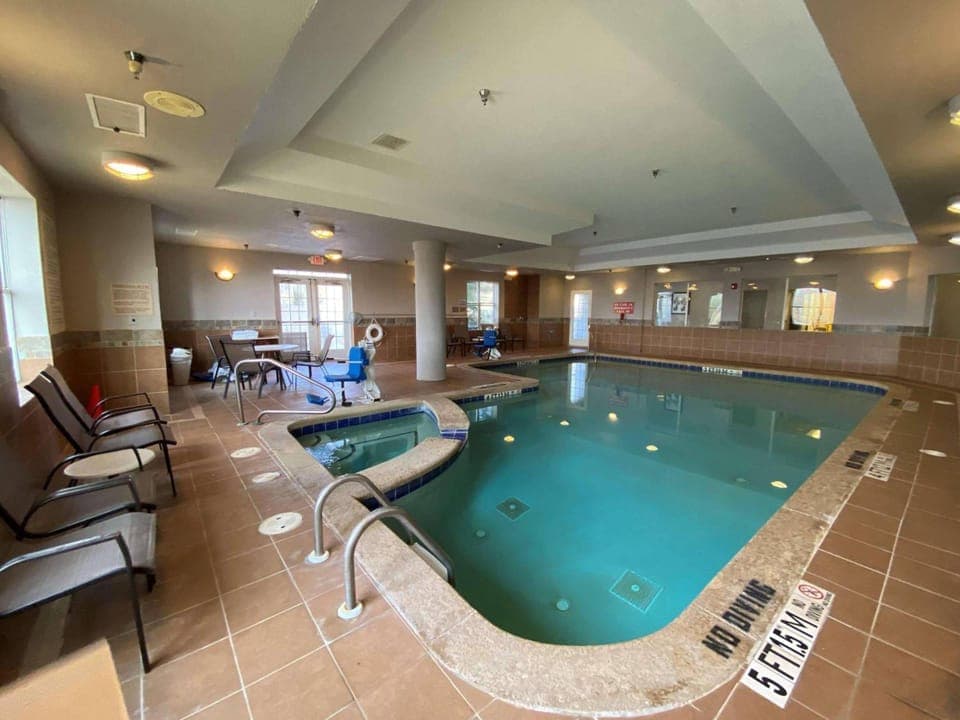 Swimming pool