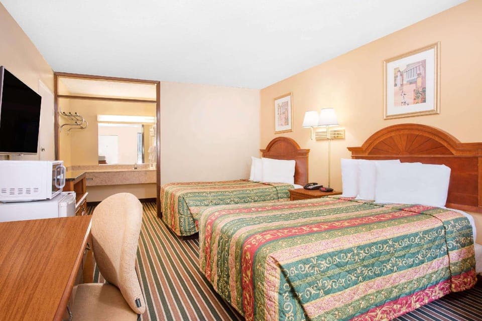 Guestroom