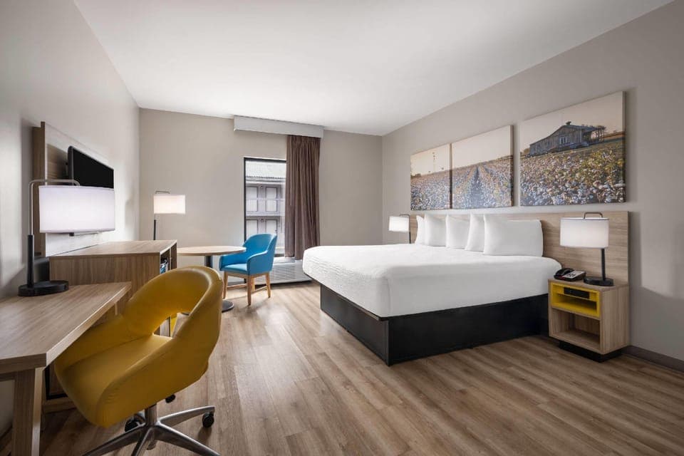 Guestroom