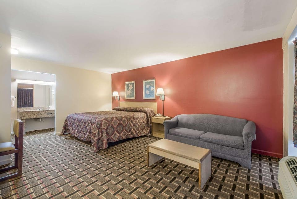 Guestroom