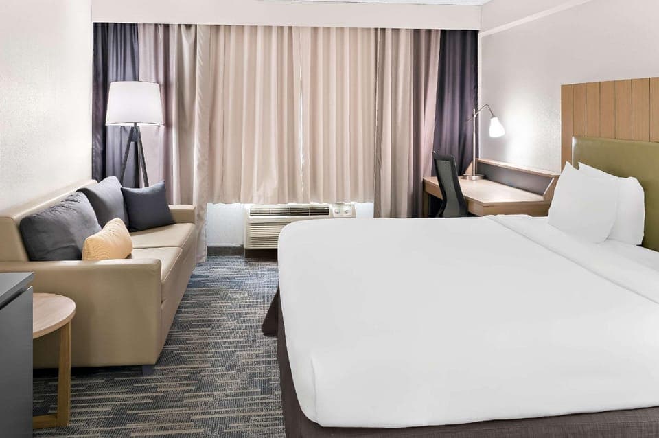 Suite room