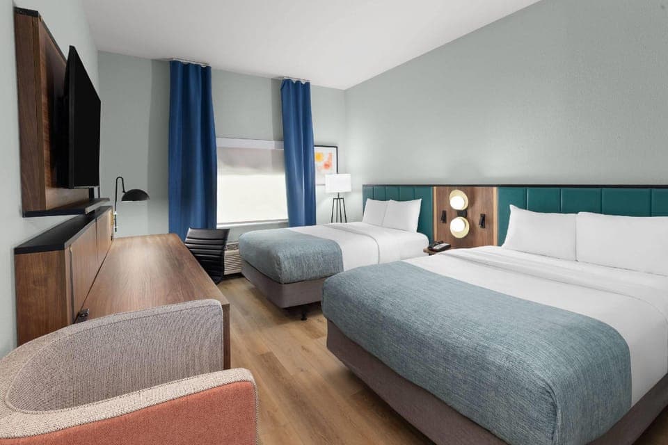 Guestroom