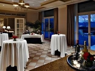 Bar/lounge