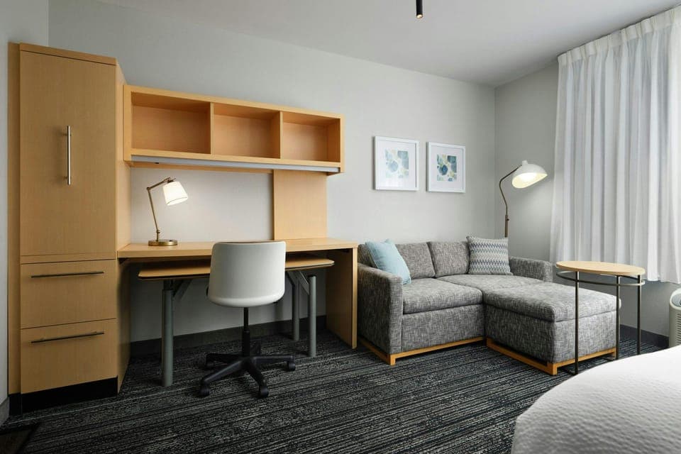 Guestroom
