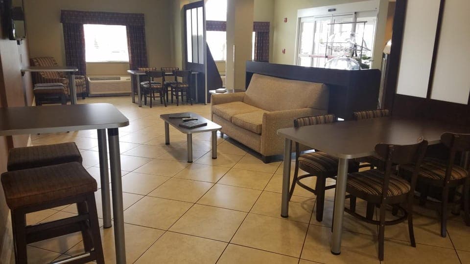 Shared lounge/TV area
