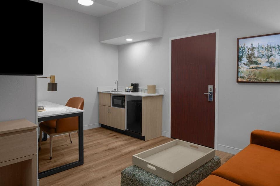Amenity (Guest room)