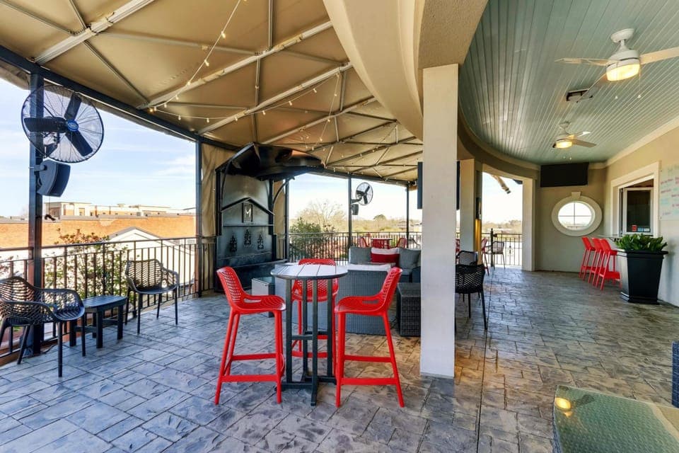 Bar/lounge