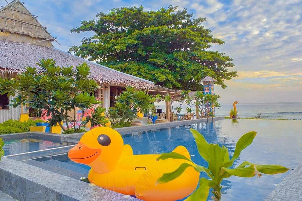 Swimming pool