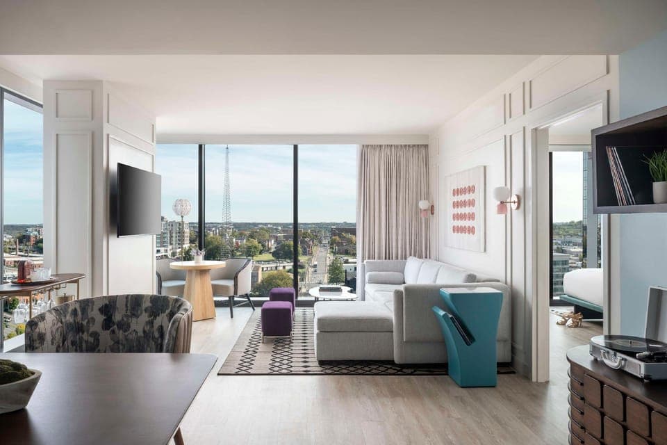 Suite room