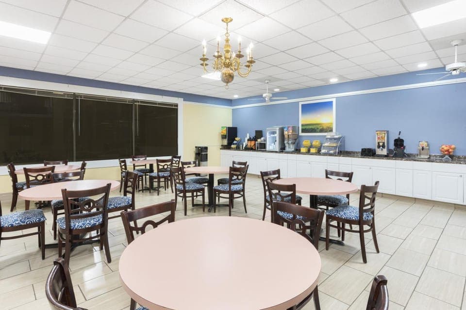 Days Inn by Wyndham Orangeburg South Hotel in South Carolina