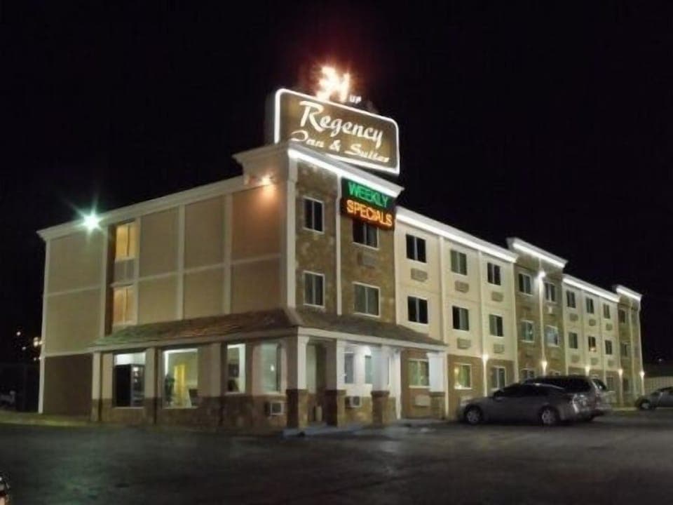 Regency Inn And Suites Resort in East Nashville