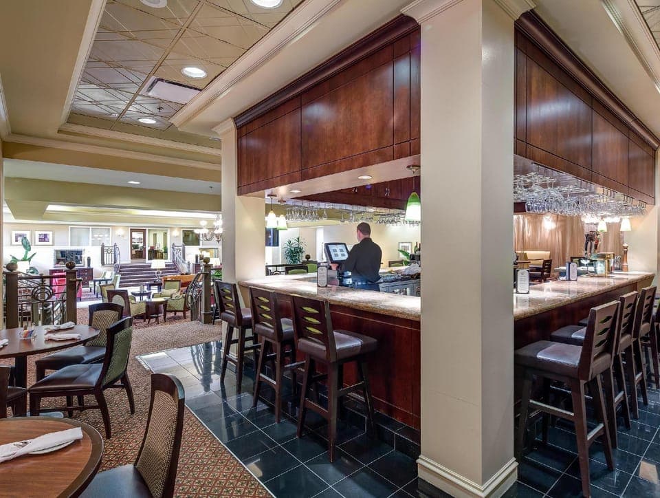Bar/lounge