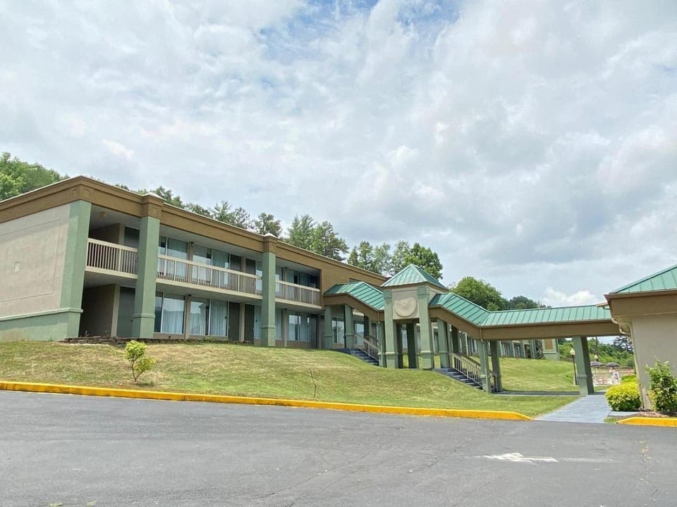 Quality Inn Hotel in Tennessee