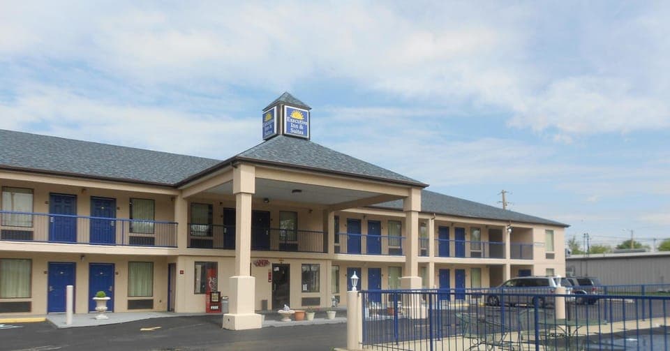 Executive Inn & Suites - Covington Motel in Tennessee