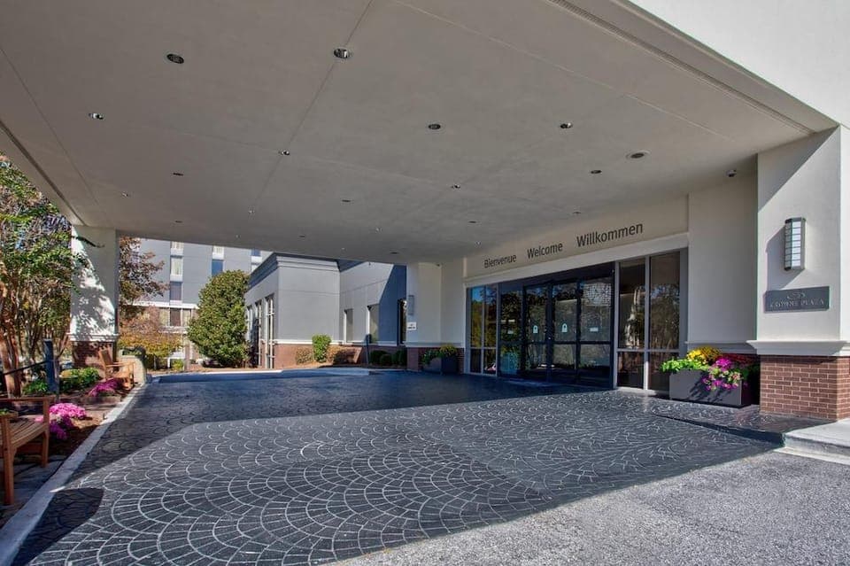 Crowne Plaza Hotel Greenville-I-385-Roper Mtn Rd by IHG Hotel in Greenville