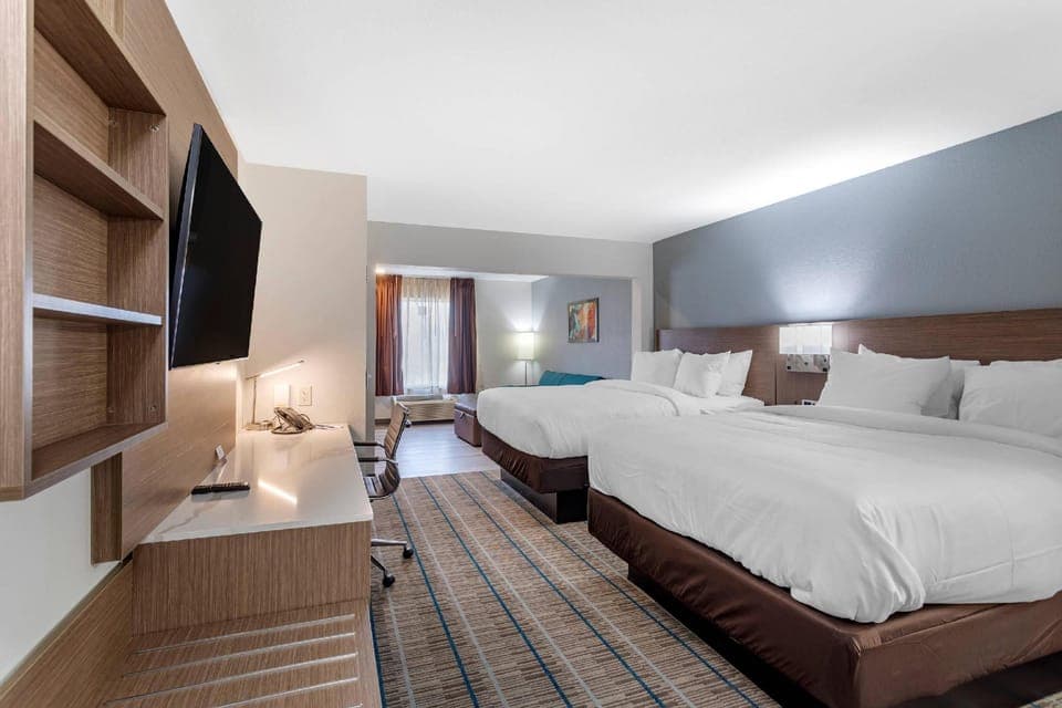 Suite room