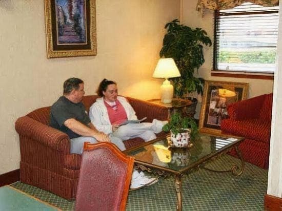 Econo Lodge Inn & Suites Manchester North Hotel in Tennessee