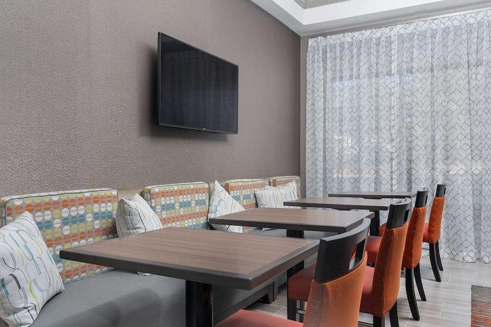 Hampton Inn by Hilton Springfield Hotel in Tennessee